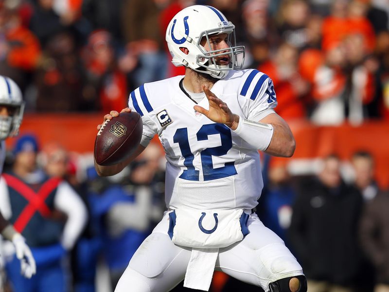 Indianapolis Colts quarterback Andrew Luck throws pass against Cleveland Browns