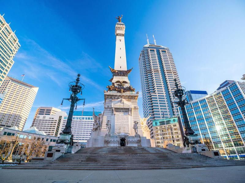 indianapolis downtown monuments