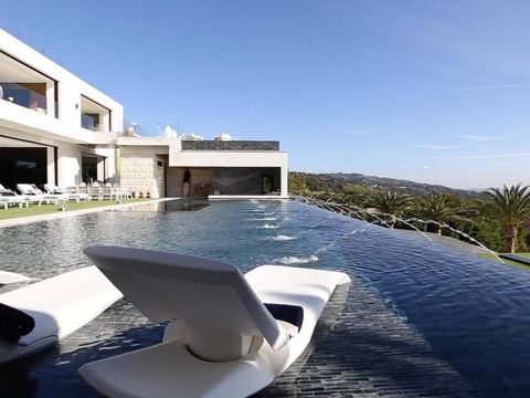 Bel Air Mansion Once Listed at $250 Million Finally Sells for $94 Million –  The Hollywood Reporter