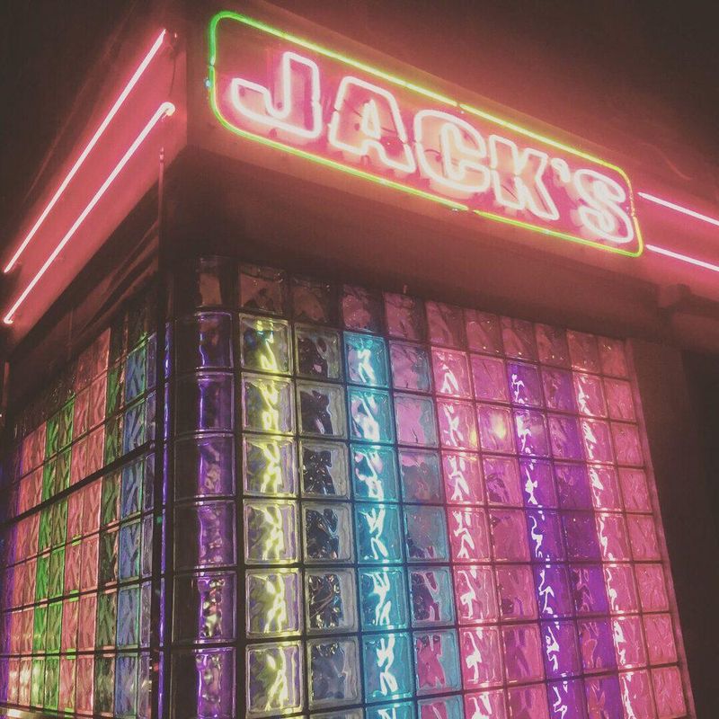 Jack’s Bar