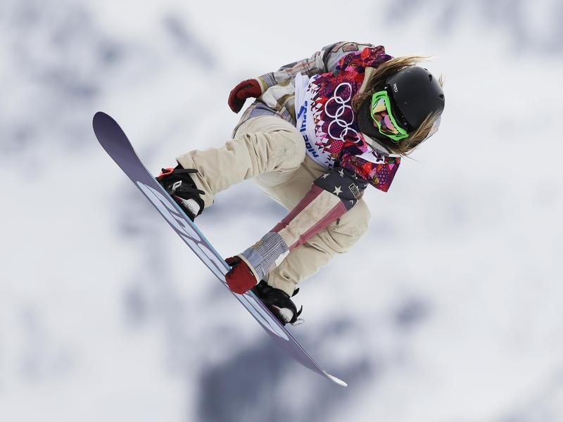 Jamie Anderson competes in snowboard slopestyle