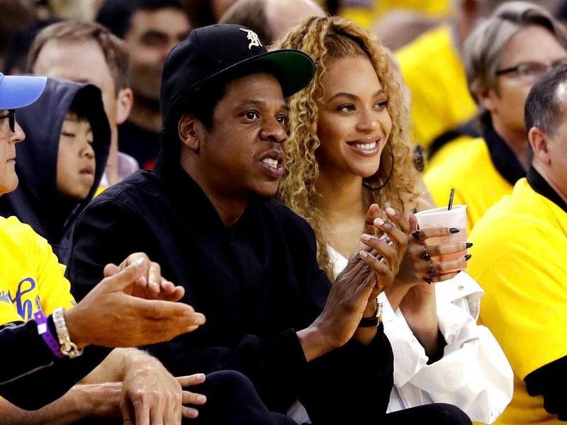 Jay-Z and beyonce at nba game