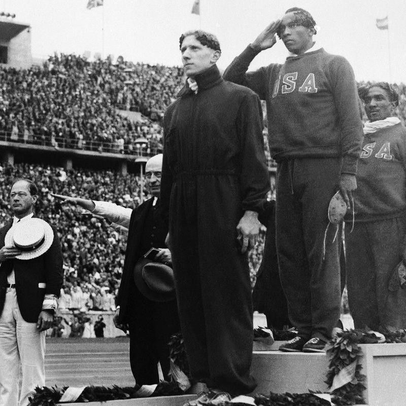 Jesse Owens salutes