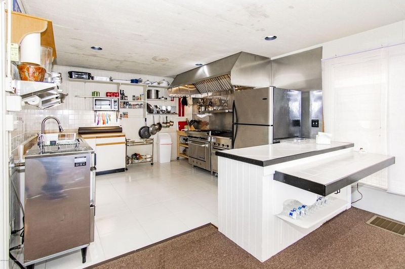 Joe Pesci's second kitchen
