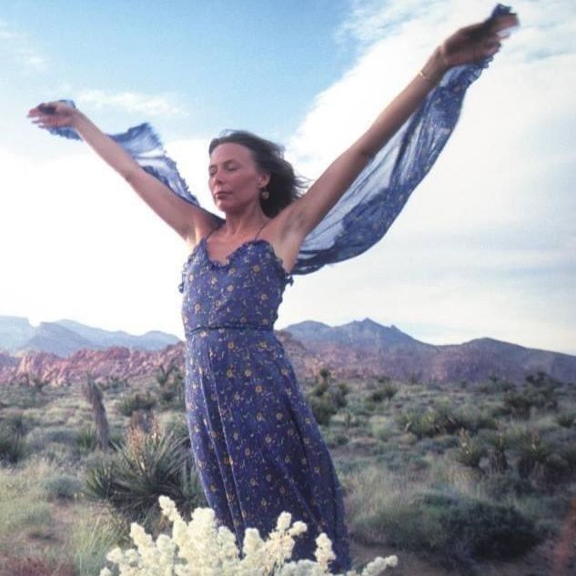 Joni Mitchell in the desert