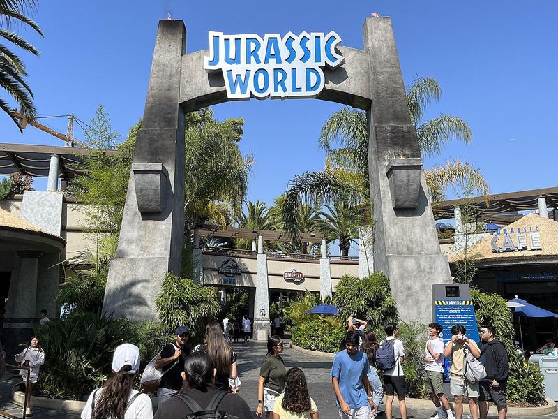 Jurassic World ride entrance