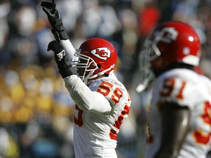 Kansas City Chiefs linebacker Donnie Edwards