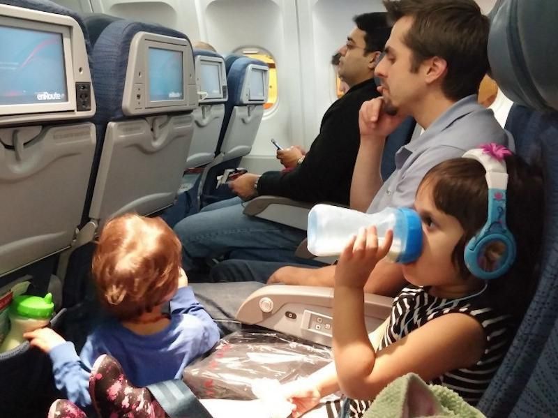 kids on plane