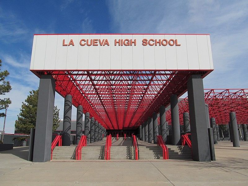 La Cueva High School