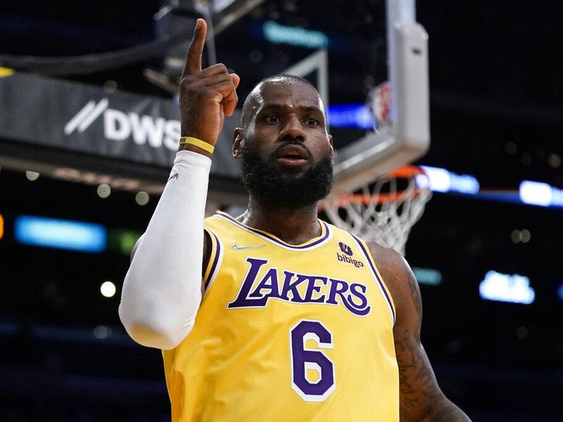 LA Lakers Forward LeBron James