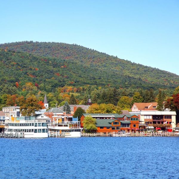 Go to Lake George for an Idyllic Lake Vacation