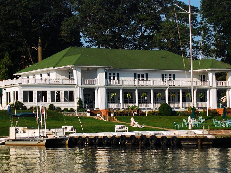 Lake Hopatcong Yacht Club
