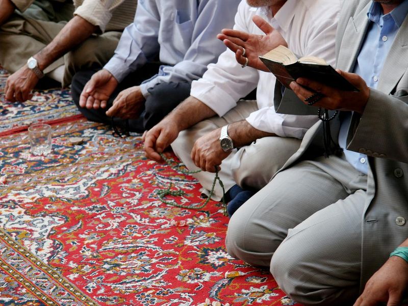Lamenting muslims in mosque