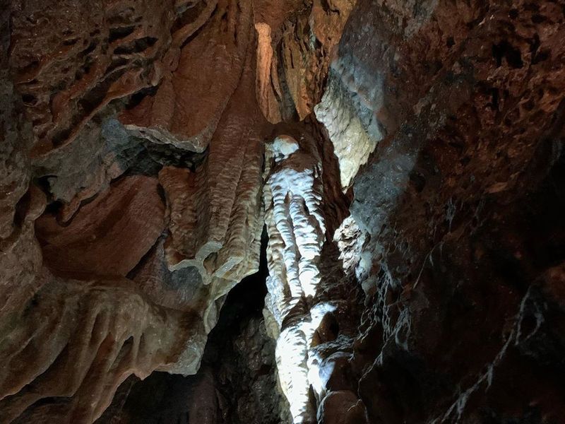 Linville Caverns