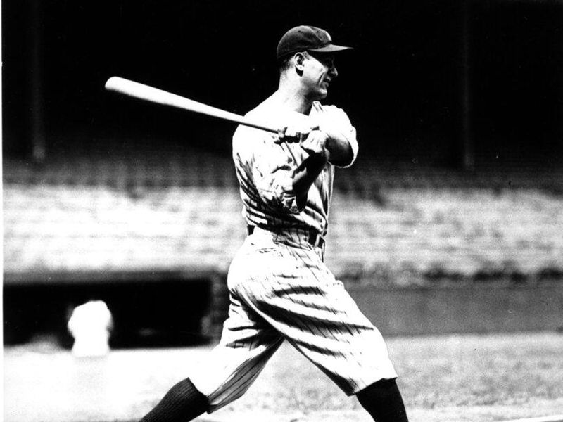 Lou Gehrig swinging bat with New York Yankees in 1932