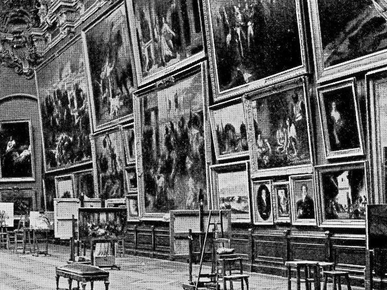 Louvre historic image