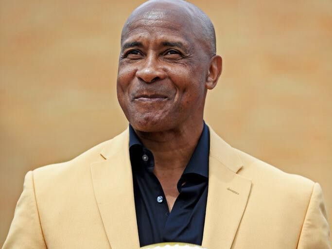 Lynn Swann in his Hall of Fame yellow jacket