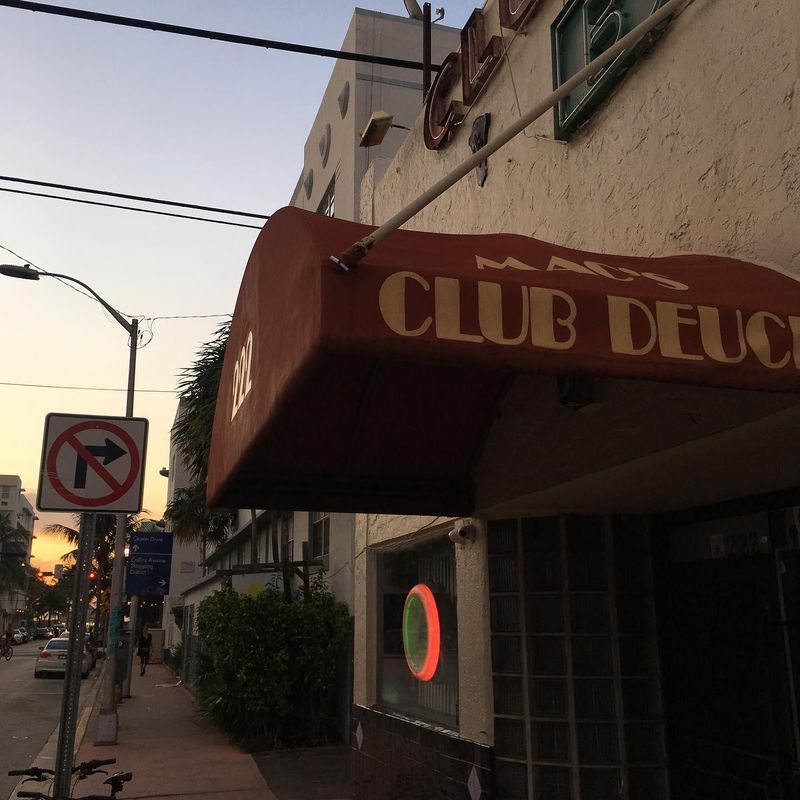 Mac’s Club Deuce