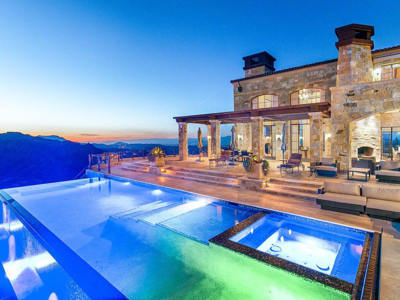 Malibu villa Airbnb with pool