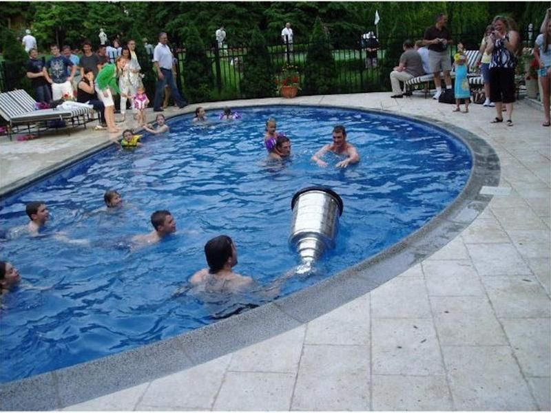 Mario Lemieux's pool