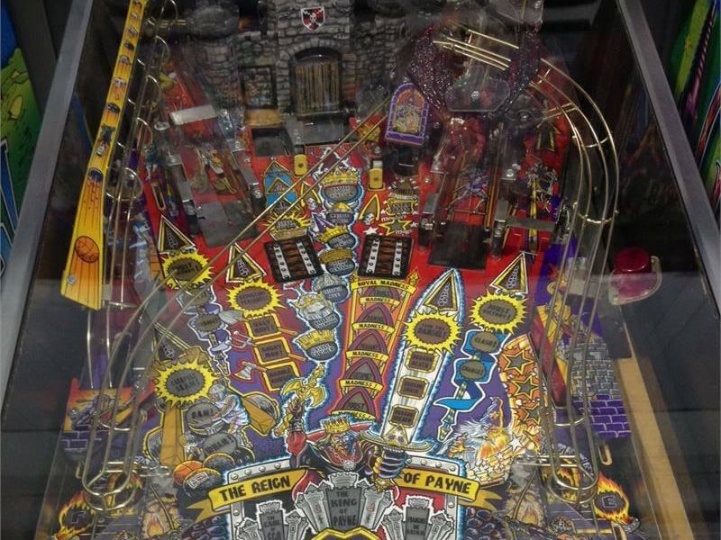 Medieval Madness pinball machine