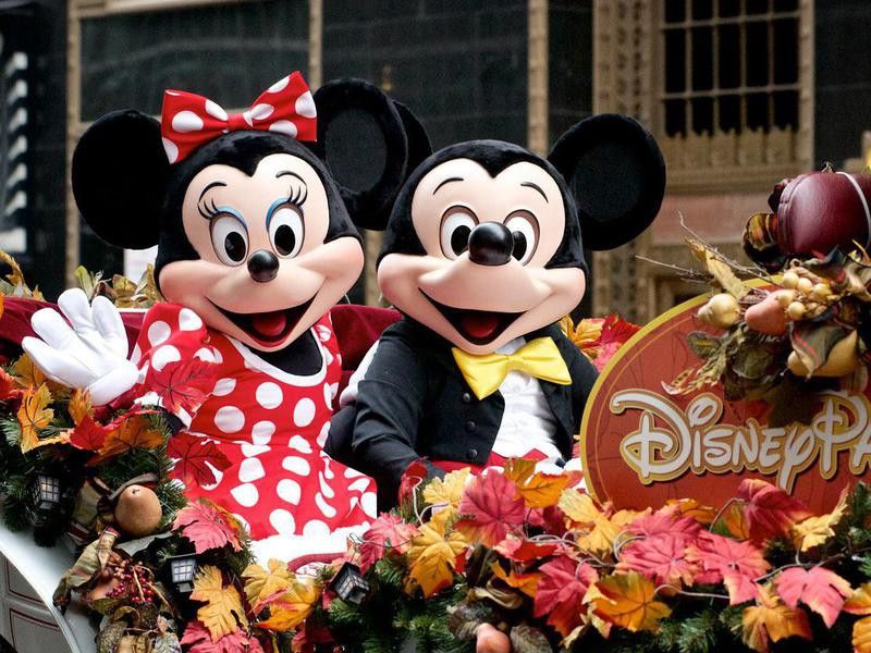 Mickey and Minnie in parade