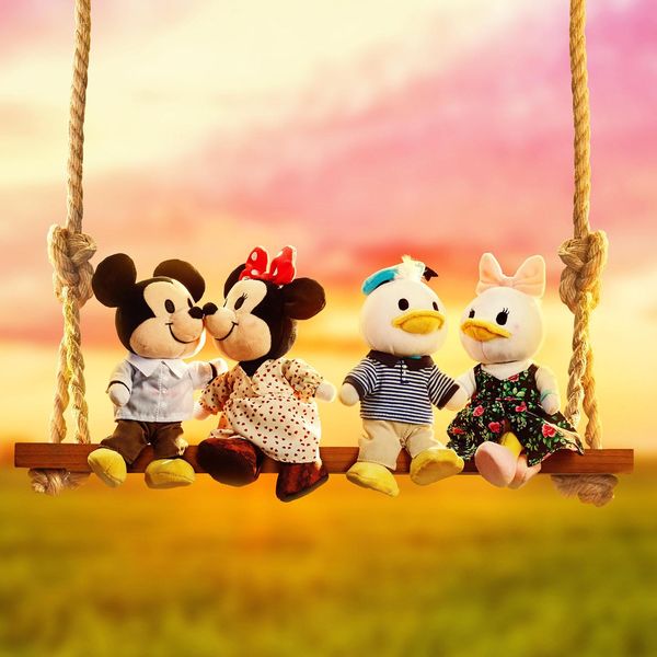 Mickey and Minnie Mouse and 14 Other Animal Couples We Love
