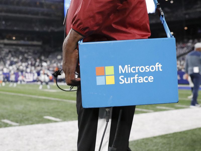 Microsoft Surface technology at New York Giants-Dallas Cowboys game
