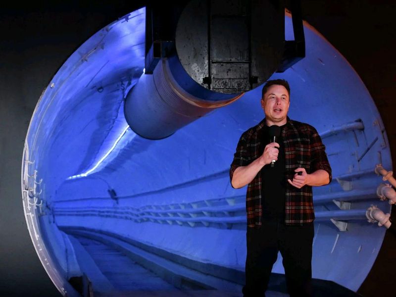 Musk and Hyperloop