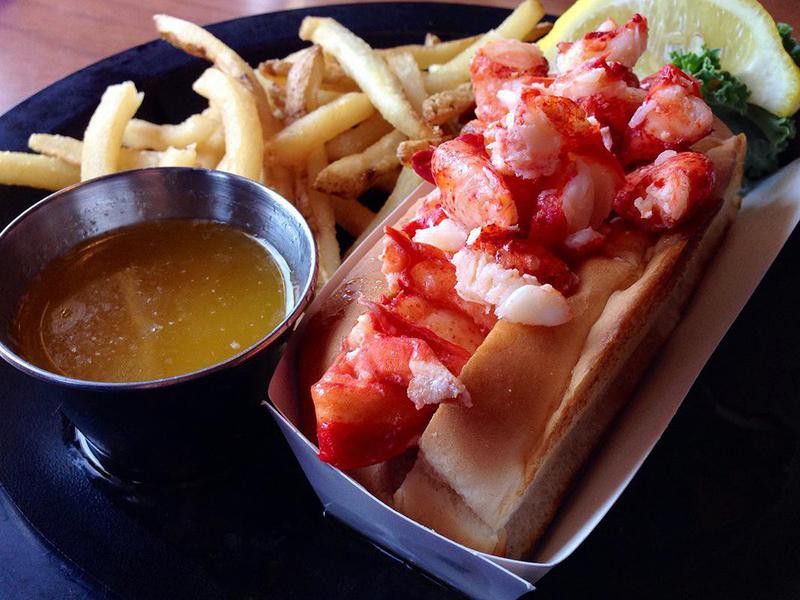 New Hampshire lobster roll