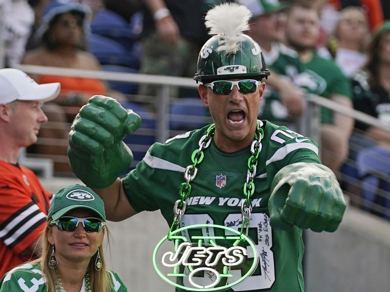 New York Jets fan cheers