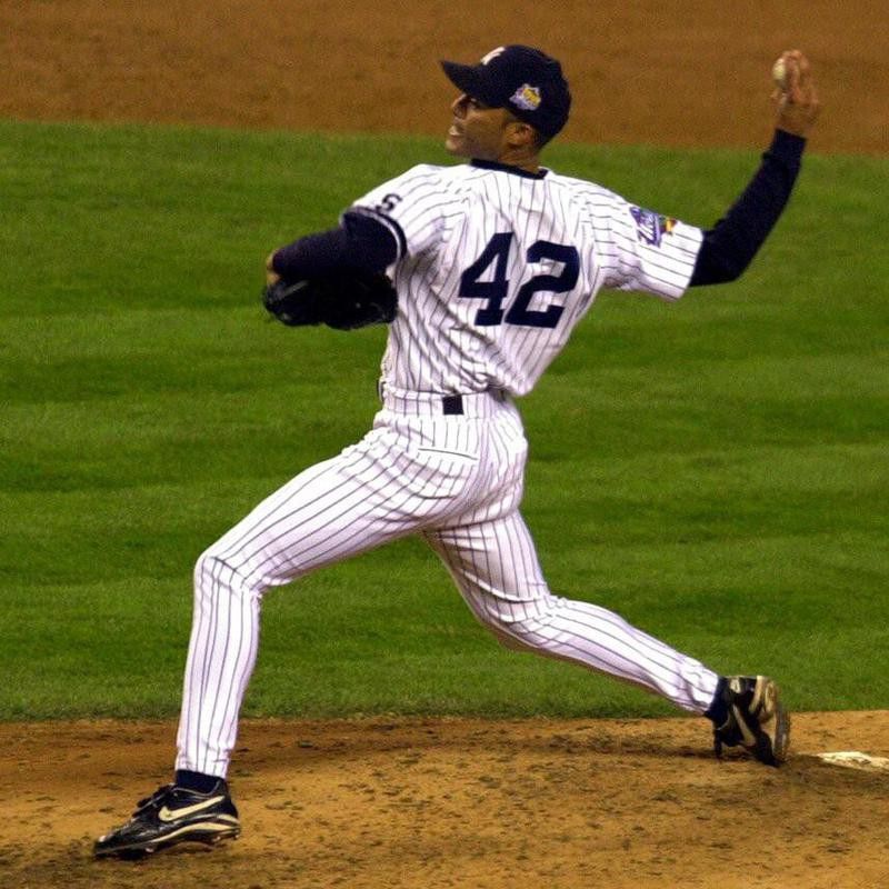 New York Yankees pitcher Mariano Rivera pitches