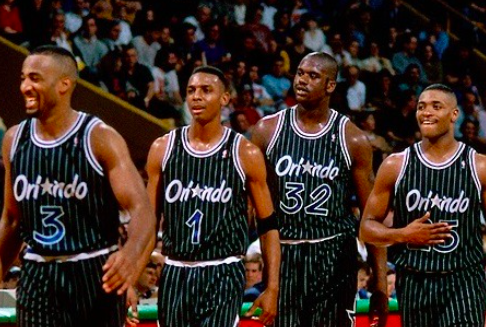 Nick Anderson and Anfernee Hardaway with other teammates