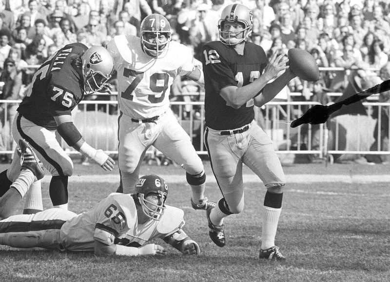 Oakland Raiders quarterback Ken Stabler