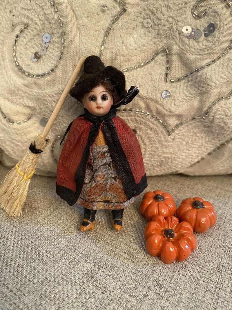 Original Clothes 3.5-Inch Halloween Witch French Market Antique Doll and Accessories