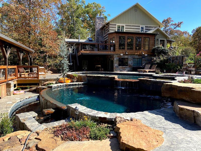 Ozark cabin with pool