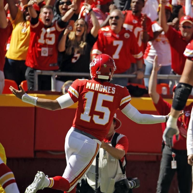 Patrick Mahomes celebrates with Chiefs fans
