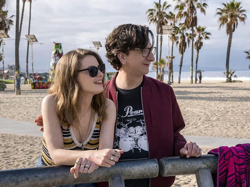 Paul Rust and Gillian Jacobs in Netflix's "Love"