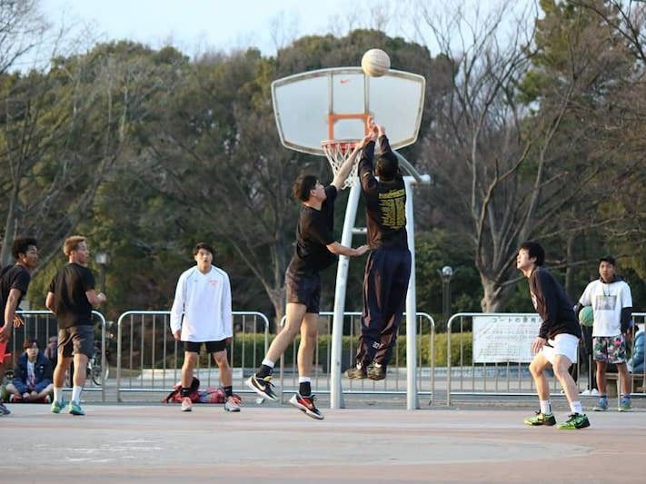 People playing at Yoyogi Park Basketball Courts