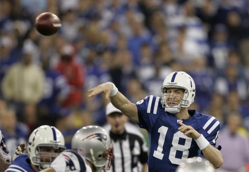 Peyton Manning throws against New England Patriots in AFC Championship
