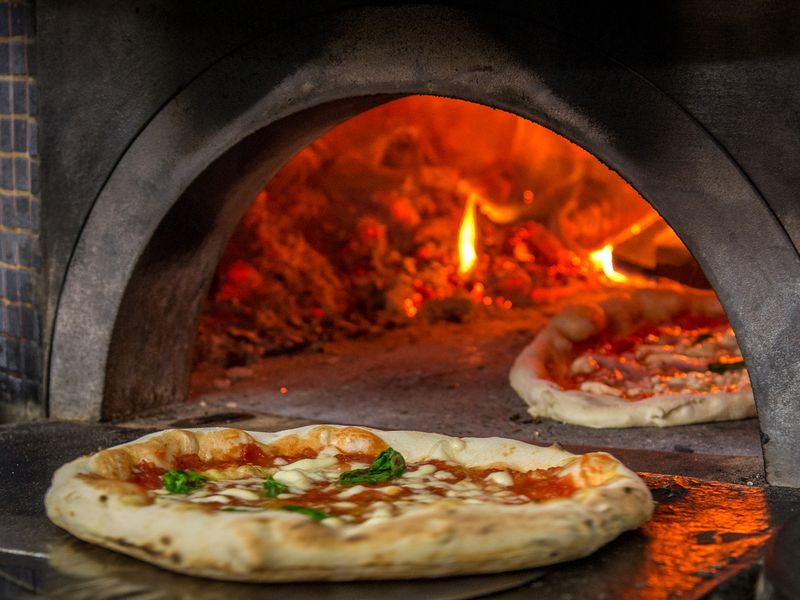 Pizza oven in Napoli
