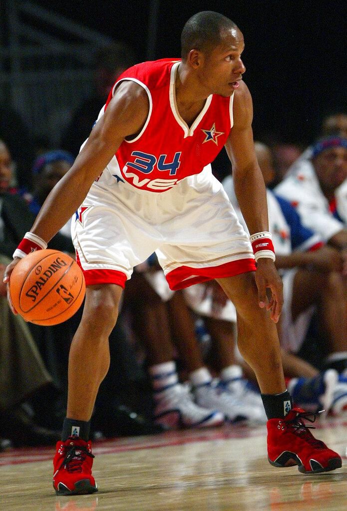 Ray Allen in the Air Jordan XXI at the 2006 NBA All-Star Game.