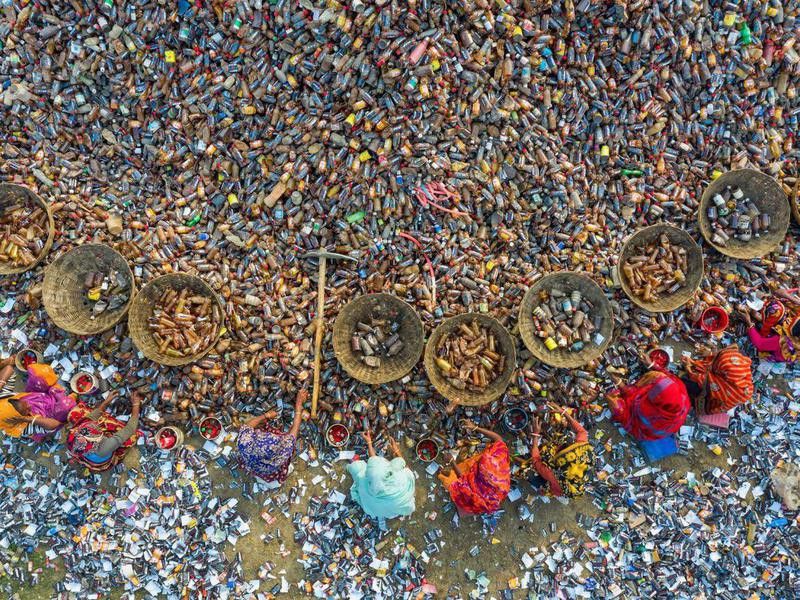 Recycling plastic in Bangladesh