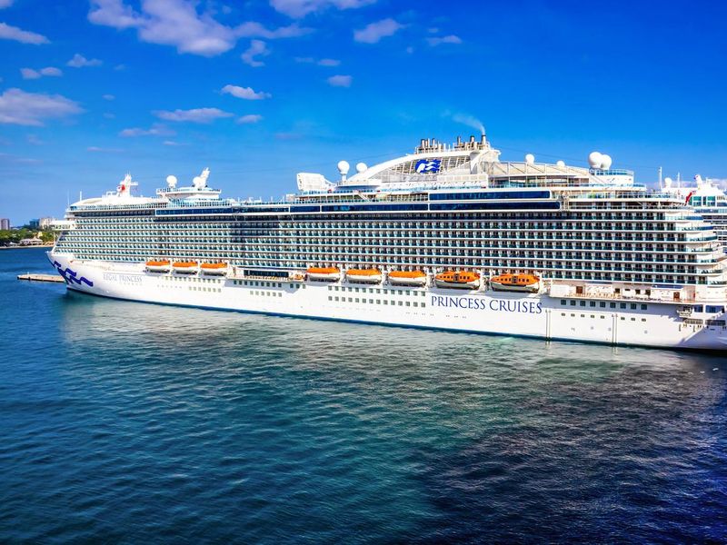 Regal Princess cruise ship at Port Everglades
