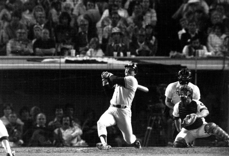 Reggie Jackson hits home run at 1978 World Series in Los Angeles