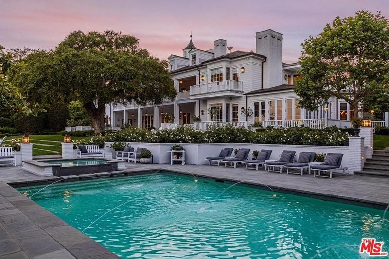 Rob Lowe's pool in Montecito