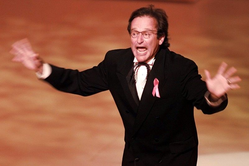 Robin Williams hosting
