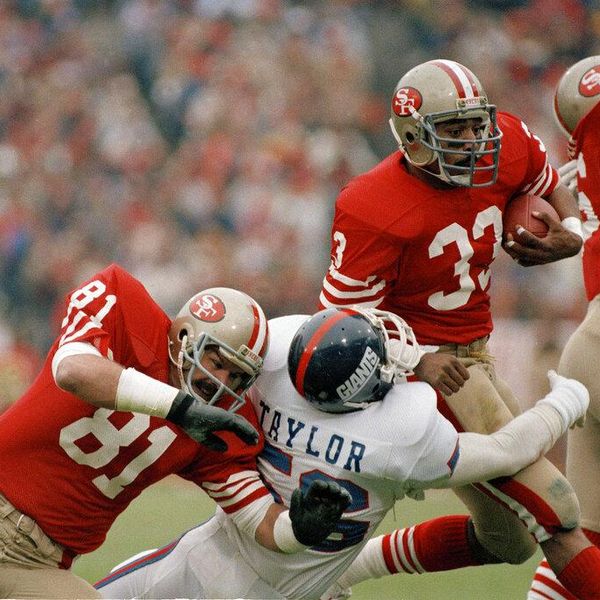 Best NFL Players Not in the Hall of Fame