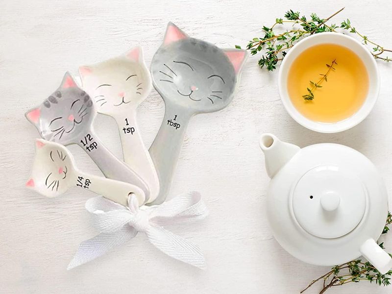 Roll over image to zoom in        Cat Shaped Ceramic Measuring Spoons