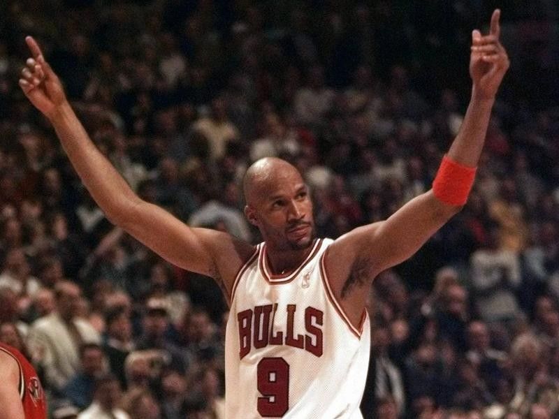 Ron Harper celebrates Chicago Bulls win over Miami Heat